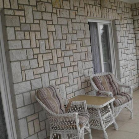 Apartmani S Dvije Spavace Sobe 4 Osobe Selce Exterior photo